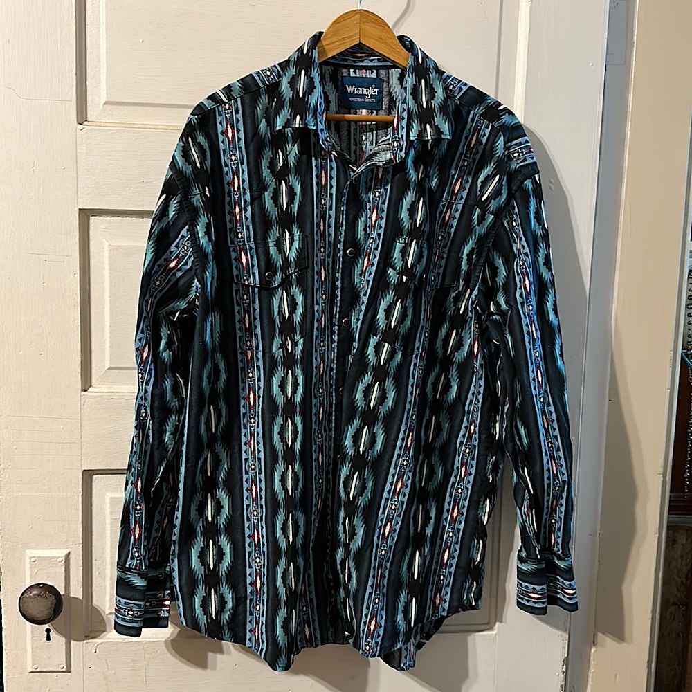 Wrangler pearl snap